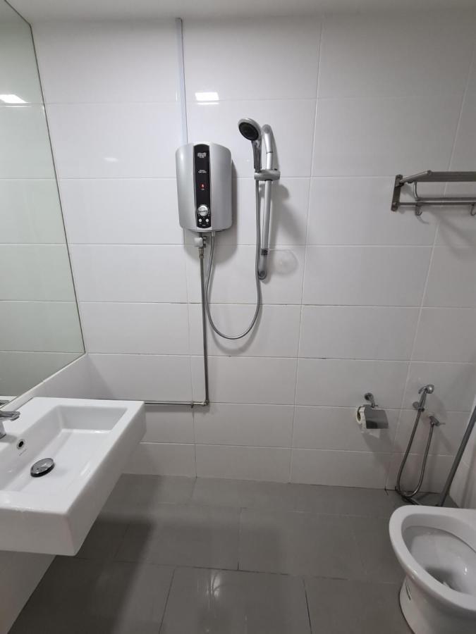 Sunrise Gurney Premium Executive City/Seafront Suite - Penang George Town Exteriör bild