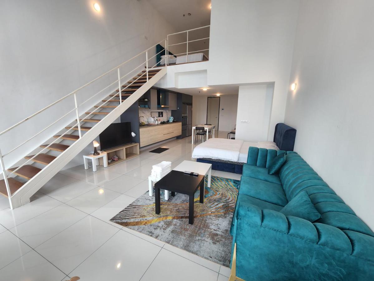 Sunrise Gurney Premium Executive City/Seafront Suite - Penang George Town Exteriör bild